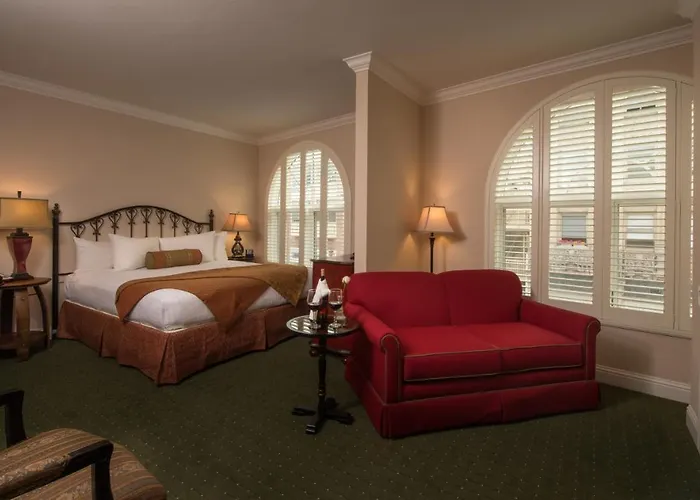 The Monterey Hotel